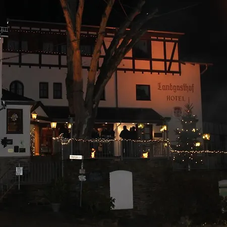 Landgasthof Zur Linde Im Taunus מלון Gemünden