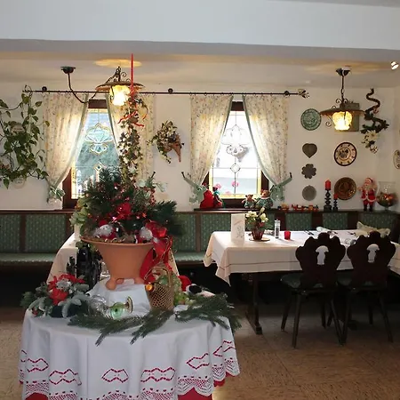 Landgasthof Zur Linde Im Taunus 3* Gemünden