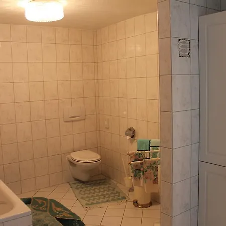 מלון Landgasthof Zur Linde Im Taunus 3*