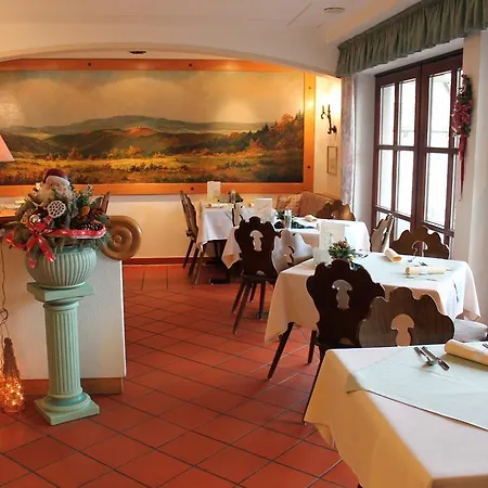 Landgasthof Zur Linde Im Taunus 3*